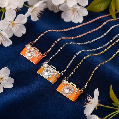 Instante Eterno – Collar Cámara con Foto